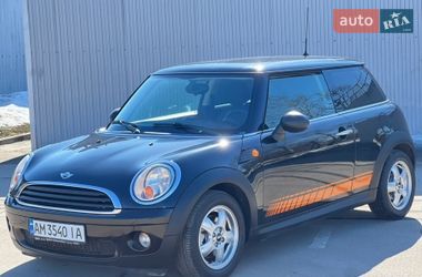 Хэтчбек MINI Cooper 2010 в Бердичеве
