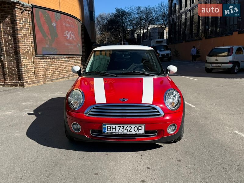 Хэтчбек MINI Cooper 2010 в Одессе