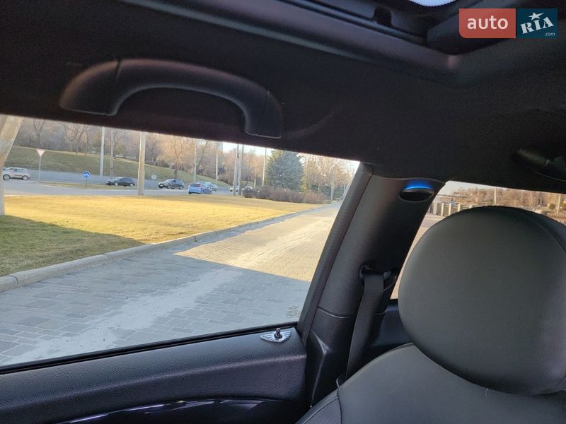 Хетчбек MINI Cooper 2011 в Дніпрі