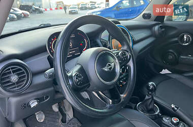 Хэтчбек MINI Cooper 2015 в Львове