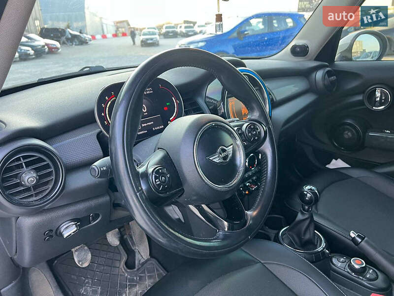 Хетчбек MINI Cooper 2015 в Львові