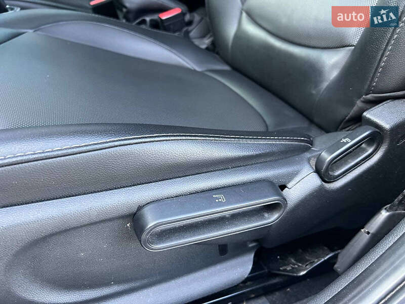 Хетчбек MINI Cooper 2015 в Львові