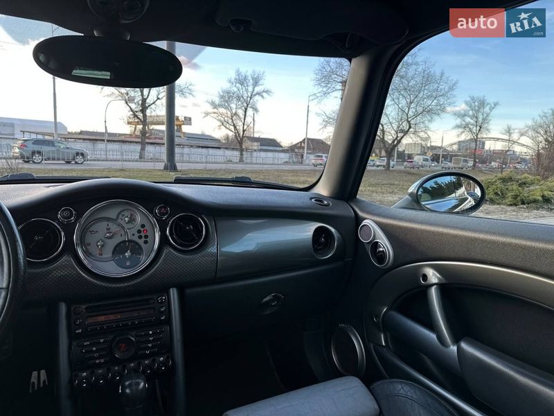 Хэтчбек MINI Cooper 2005 в Киеве