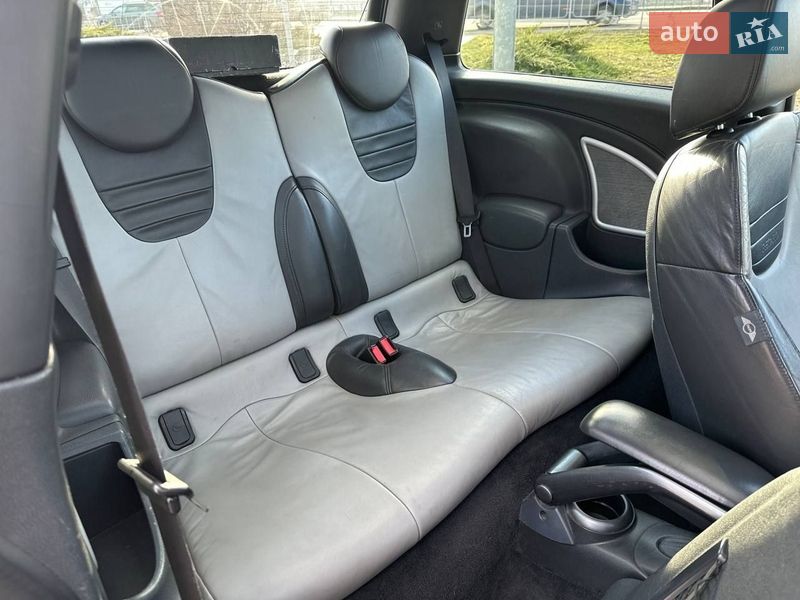 Хэтчбек MINI Cooper 2005 в Киеве