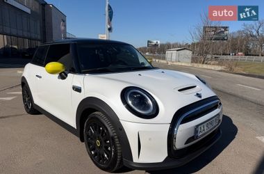Хэтчбек MINI Cooper 2023 в Киеве