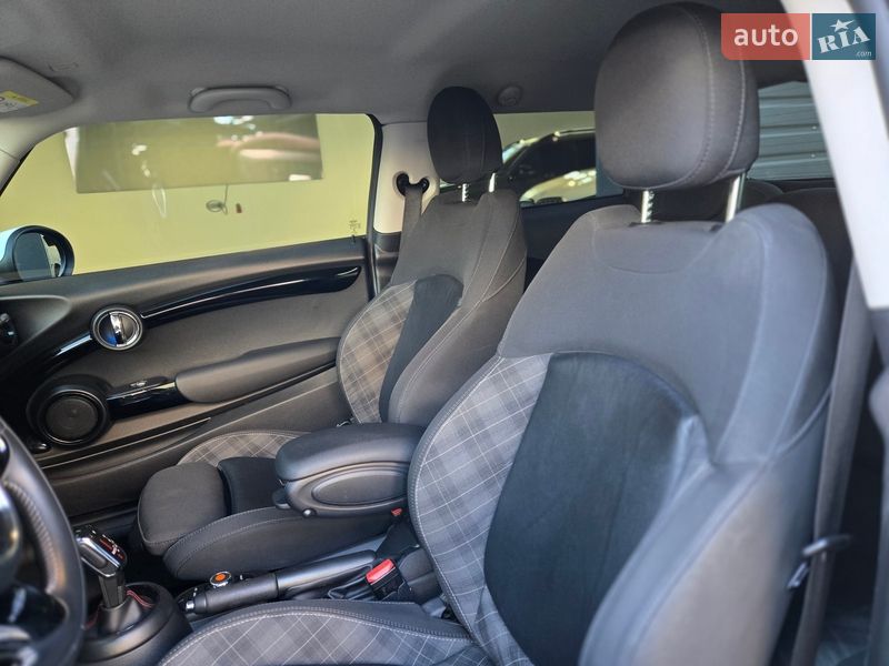 Хэтчбек MINI Cooper 2018 в Одессе