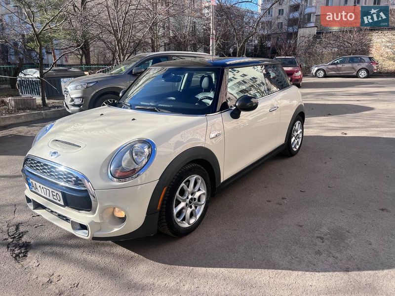 Хетчбек MINI Cooper 2015 в Києві