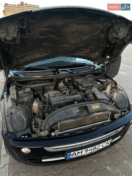Хетчбек MINI Cooper 2004 в Житомирі