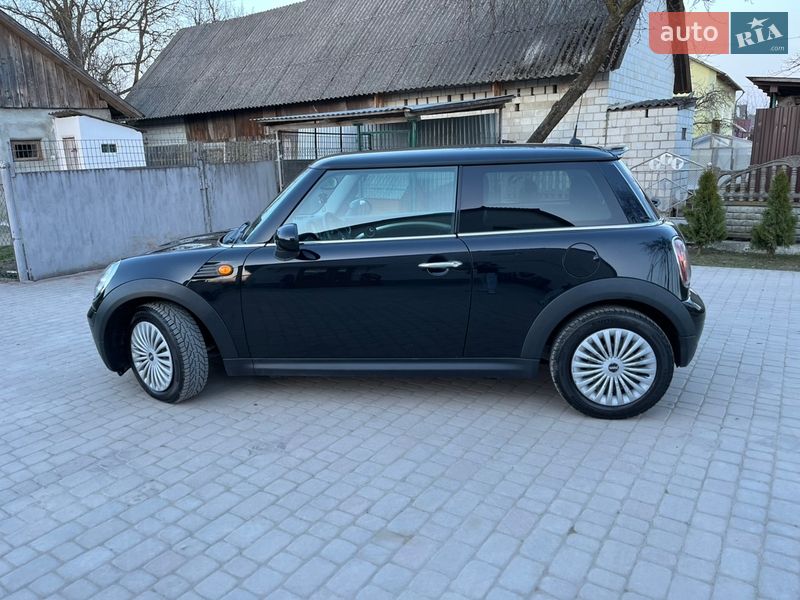 Хэтчбек MINI Cooper 2009 в Николаеве фото 8 Хэтчбек MINI Cooper 2009 в Николаеве
