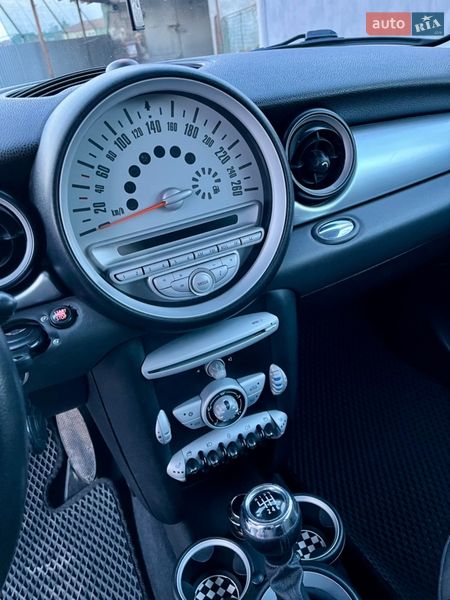 Хэтчбек MINI Cooper 2009 в Николаеве фото 30 Хэтчбек MINI Cooper 2009 в Николаеве