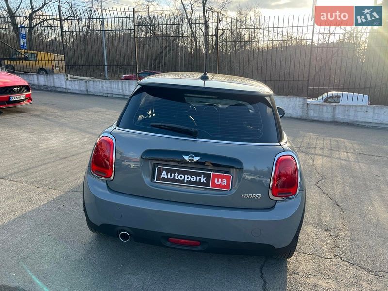 Хэтчбек MINI Cooper 2017 в Киеве