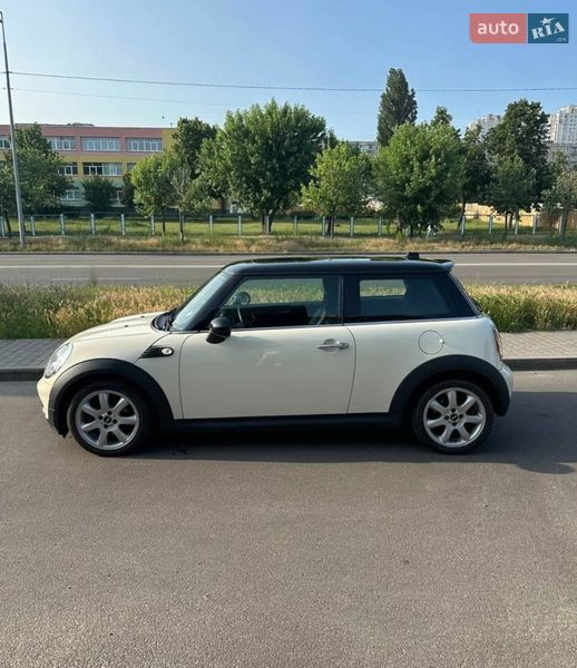 Хэтчбек MINI Cooper 2009 в Черкассах