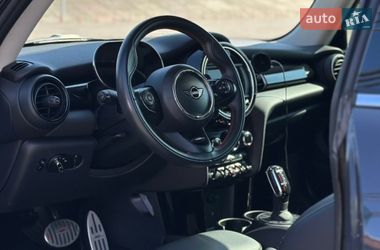 Хэтчбек MINI Cooper 2019 в Киеве