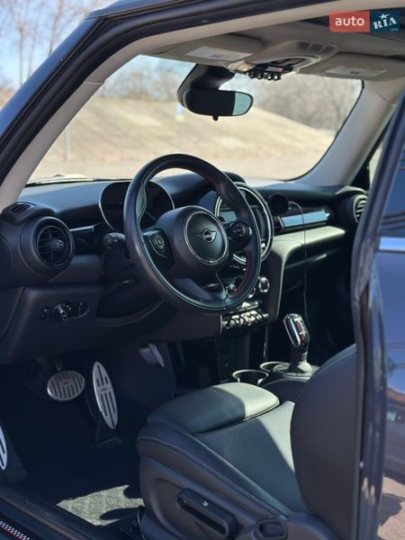 Хэтчбек MINI Cooper 2019 в Киеве