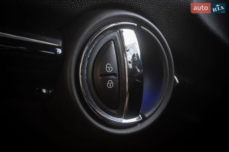 Хэтчбек MINI Cooper 2016 в Киеве