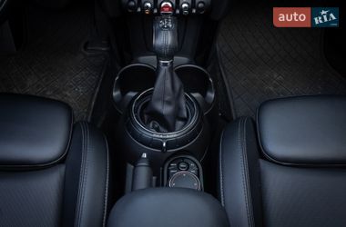 Хэтчбек MINI Cooper 2016 в Киеве