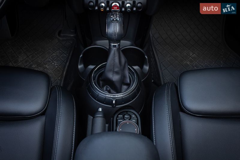 Хэтчбек MINI Cooper 2016 в Киеве