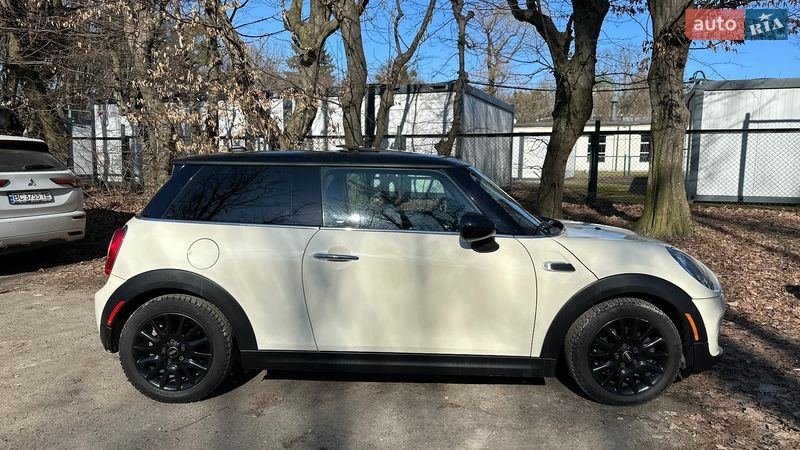 Хетчбек MINI Cooper 2016 в Львові