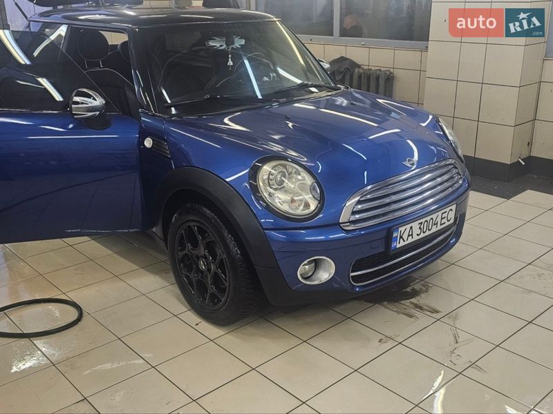 Хэтчбек MINI Cooper 2008 в Киеве