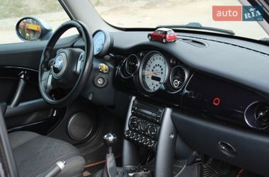 Хэтчбек MINI Cooper 2005 в Тернополе