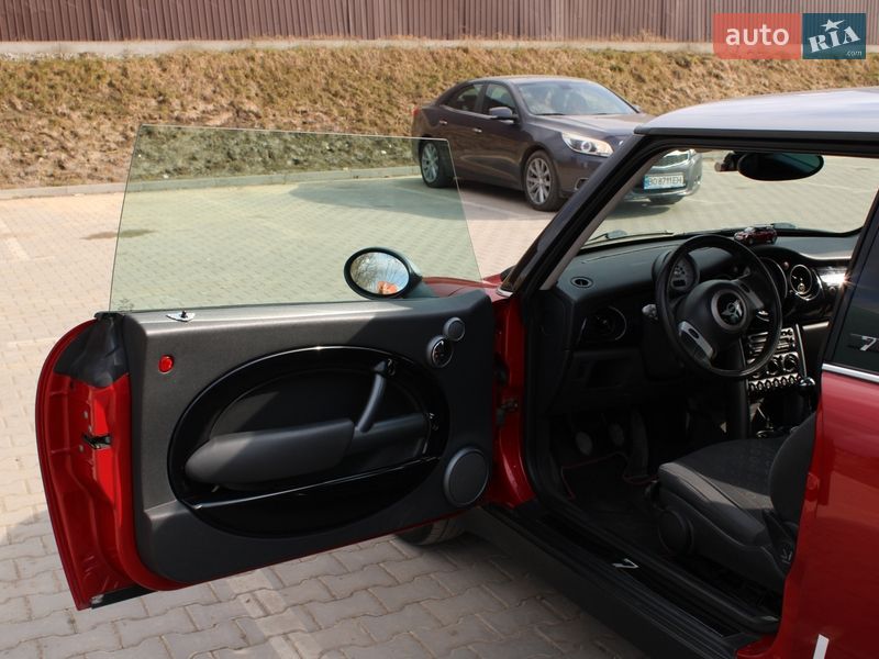 Хэтчбек MINI Cooper 2005 в Тернополе