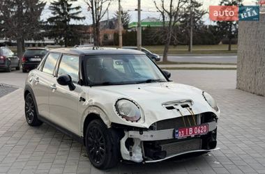 Хетчбек MINI Cooper 2015 в Луцьку