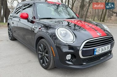 Хетчбек MINI Cooper 2016 в Дніпрі