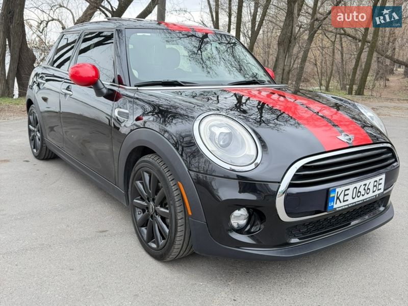 Хетчбек MINI Cooper 2016 в Дніпрі