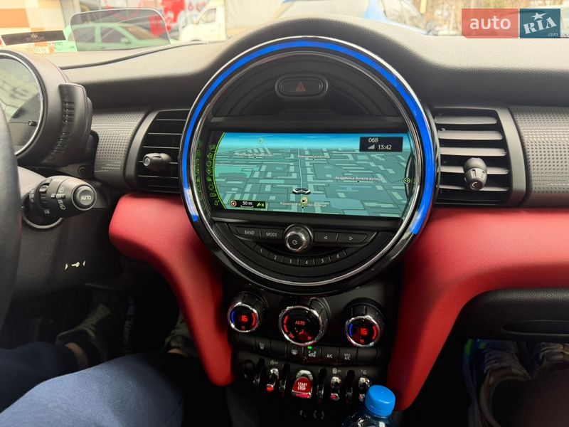 Хетчбек MINI Cooper 2016 в Дніпрі