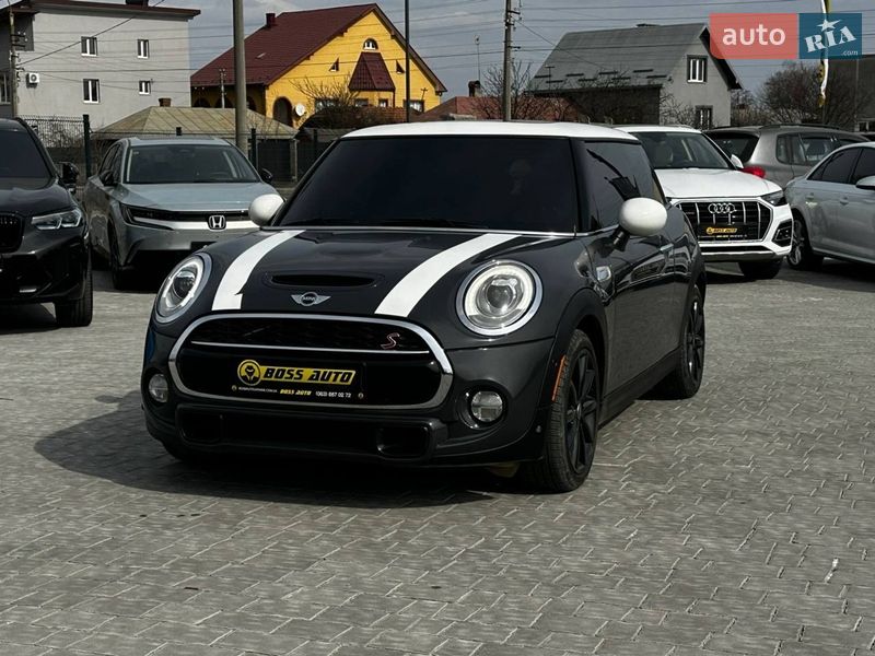 Хэтчбек MINI Cooper 2018 в Ивано-Франковске
