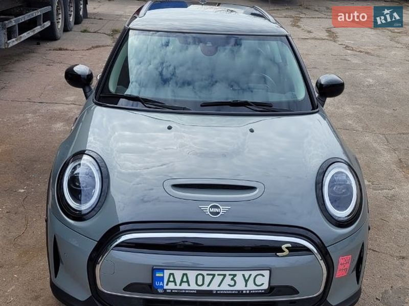 Хэтчбек MINI Cooper 2021 в Киеве