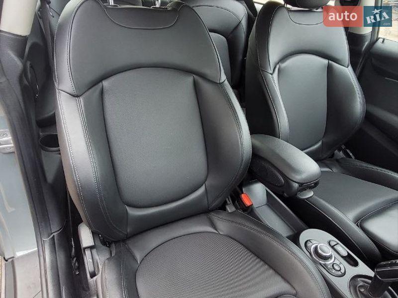 Хэтчбек MINI Cooper 2021 в Киеве