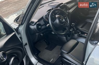Хэтчбек MINI Cooper 2016 в Броварах