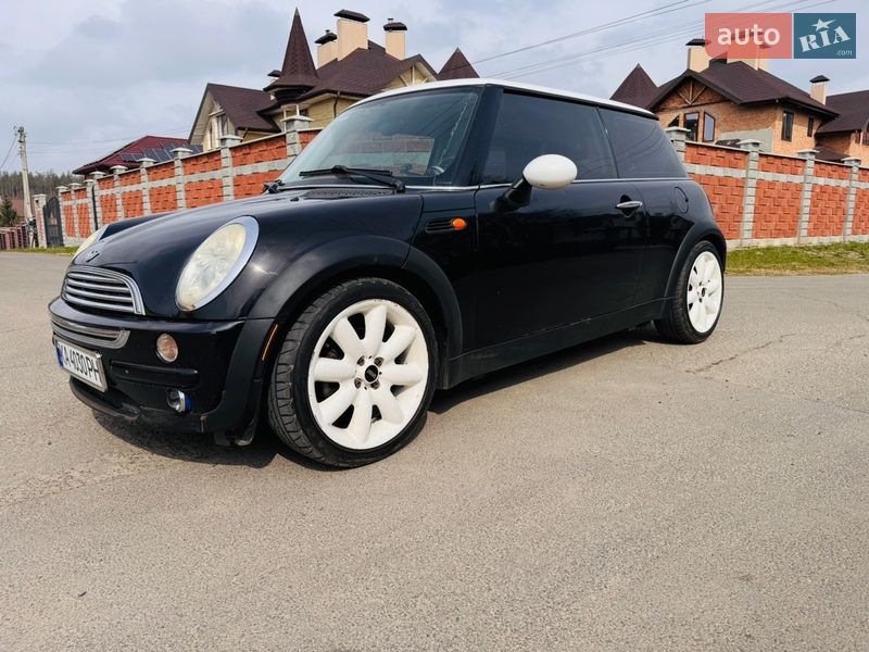 Хэтчбек MINI Cooper 2003 в Киеве
