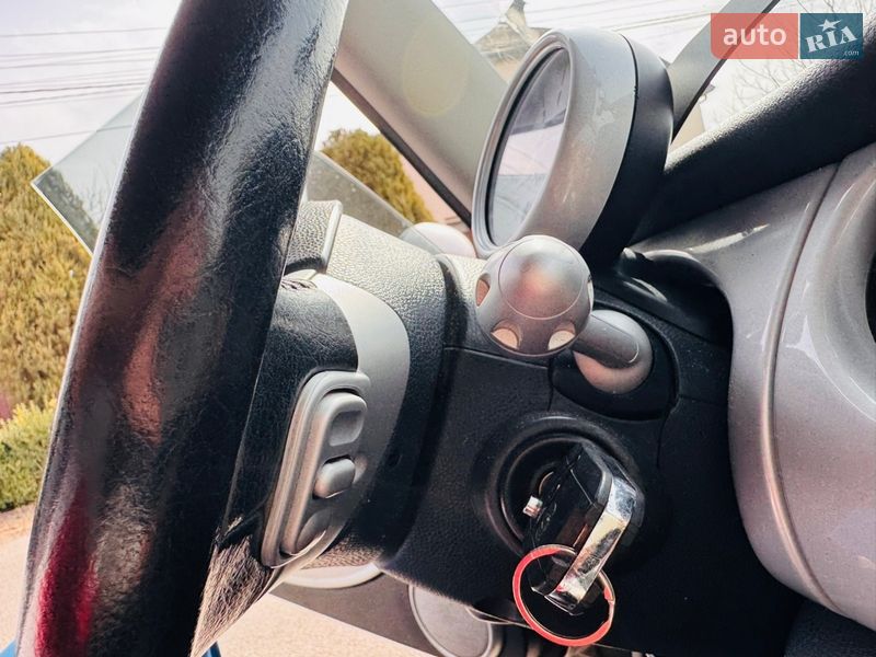 Хэтчбек MINI Cooper 2003 в Киеве