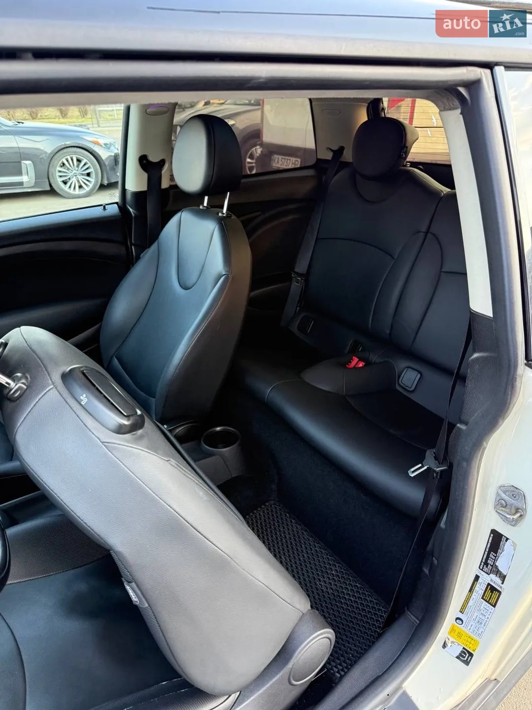 2013 MINI Cooper - мініатюра 4