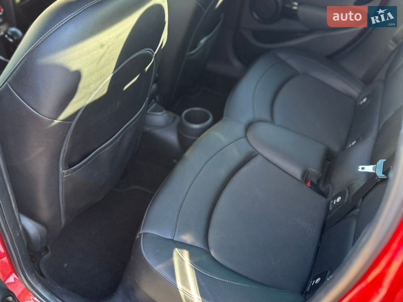 Хетчбек MINI Cooper 2015 в Рівному фото 16 Хетчбек MINI Cooper 2015 в Рівному