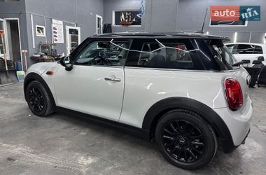 Хетчбек MINI Cooper 2016 в Львові