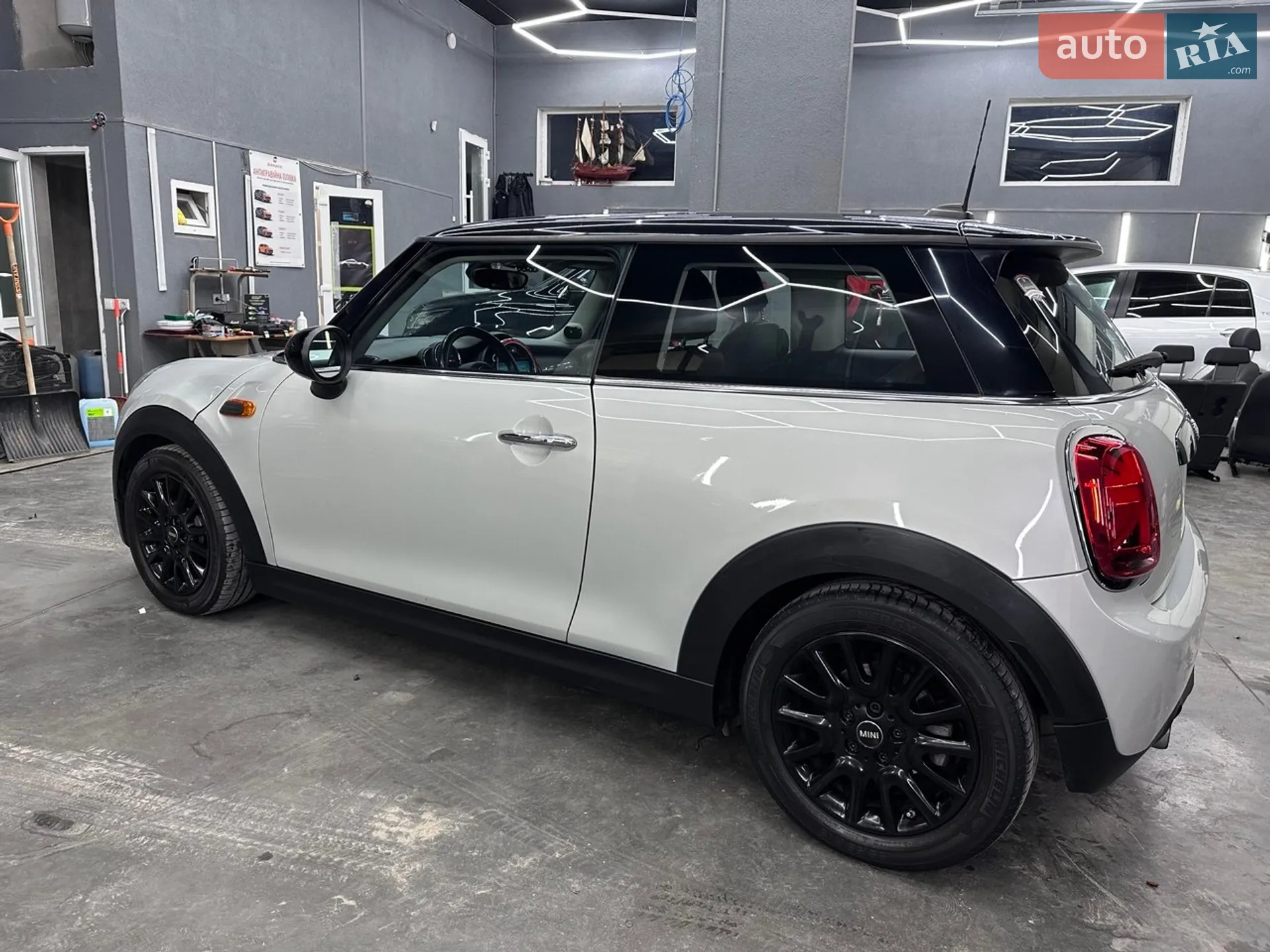2016 MINI Cooper - мініатюра 2