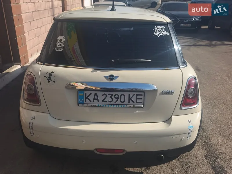 MINI Cooper 2010 VIN WMWSR31010TP99541 фото оголошення 3 з 39