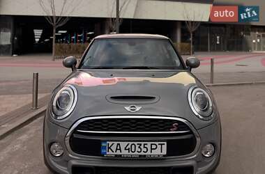 Хэтчбек MINI Cooper 2017 в Киеве