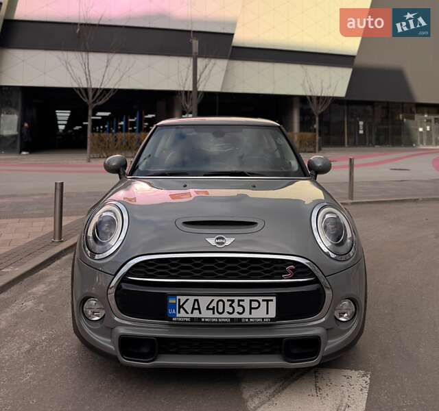 Хэтчбек MINI Cooper 2017 в Киеве