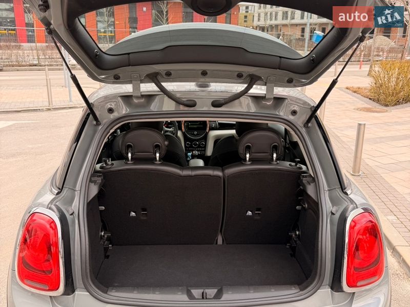 Хэтчбек MINI Cooper 2017 в Киеве