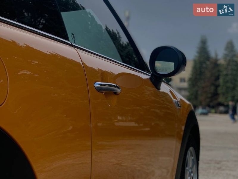 Хетчбек MINI Cooper 2016 в Новій Водолагі