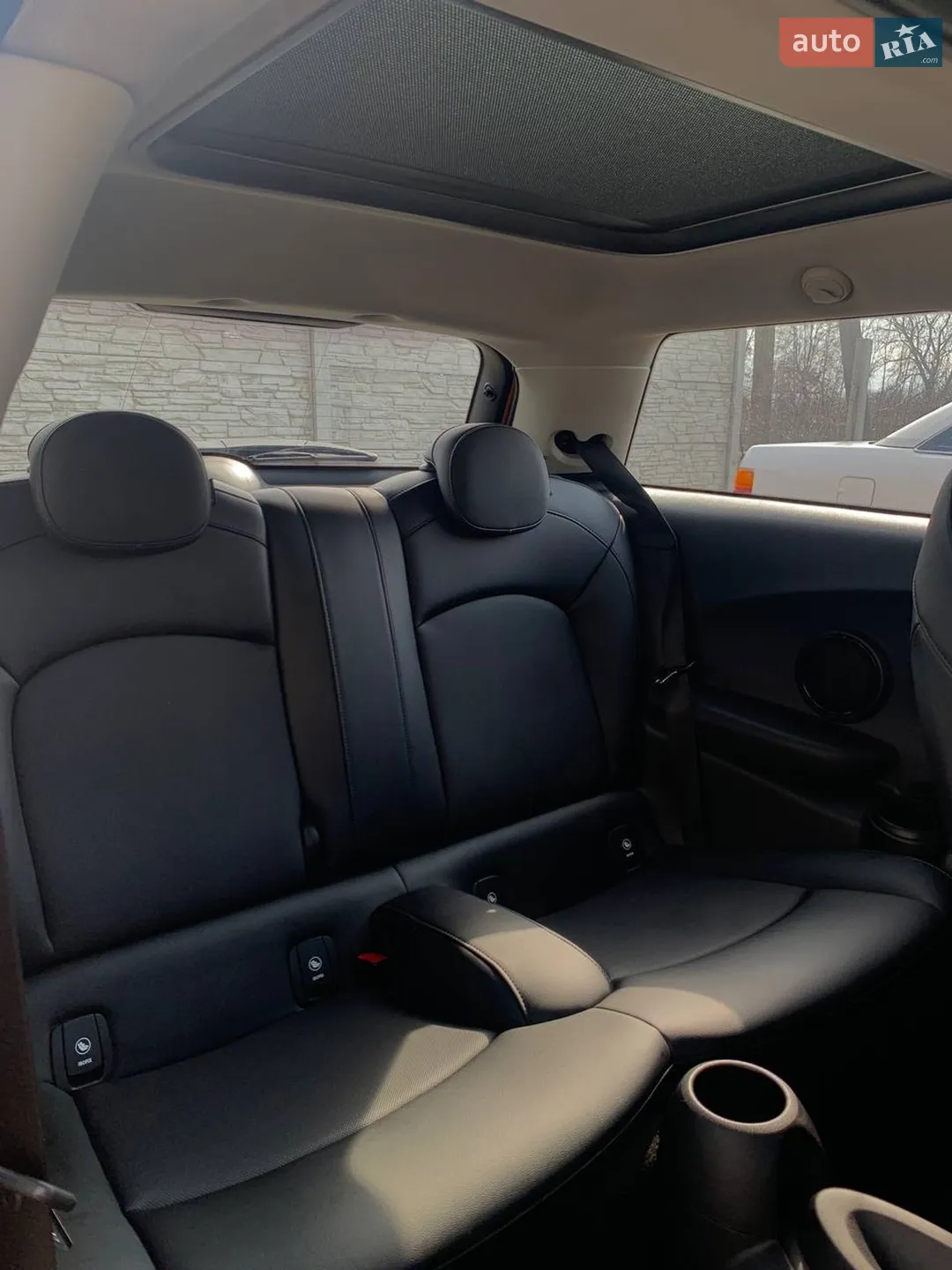 2016 MINI Cooper - мініатюра 32