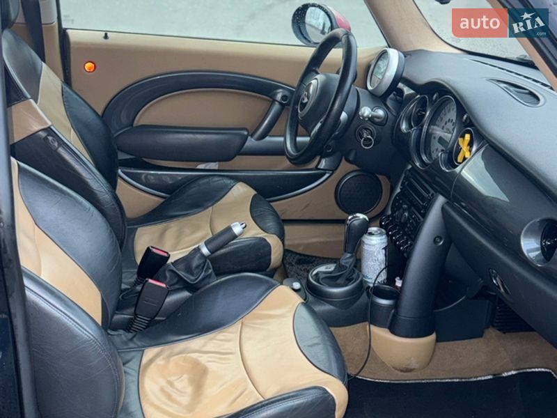 Хетчбек MINI Cooper 2004 в Києві