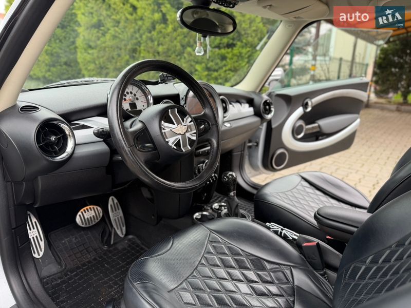 Хэтчбек MINI Cooper 2010 в Одессе