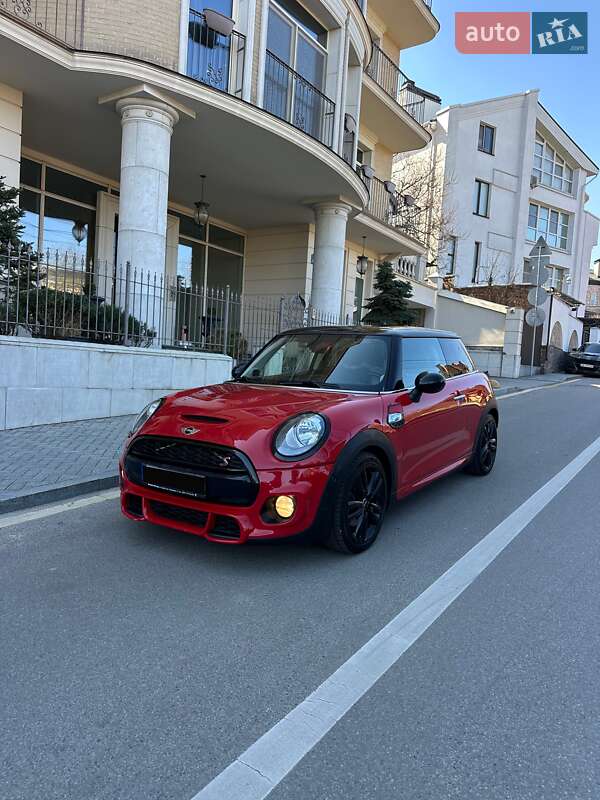 Хэтчбек MINI Cooper 2014 в Киеве