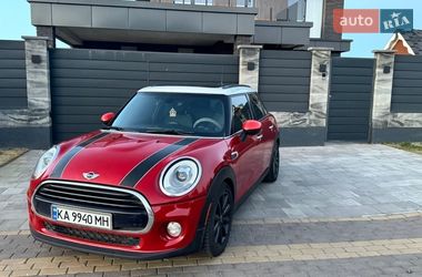 Хетчбек MINI Cooper 2016 в Софіївській Борщагівці