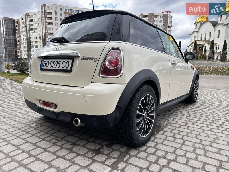 Хэтчбек MINI Cooper 2012 в Тернополе